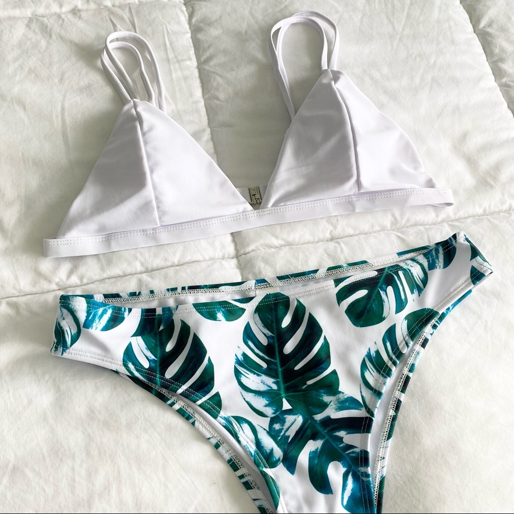 Monstera Leaf Bikini Set 🤍